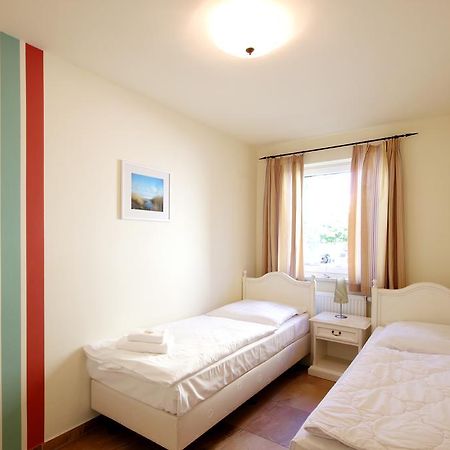 Apartmenthaus Hus Uebi By Rujana Binz Ngoại thất bức ảnh