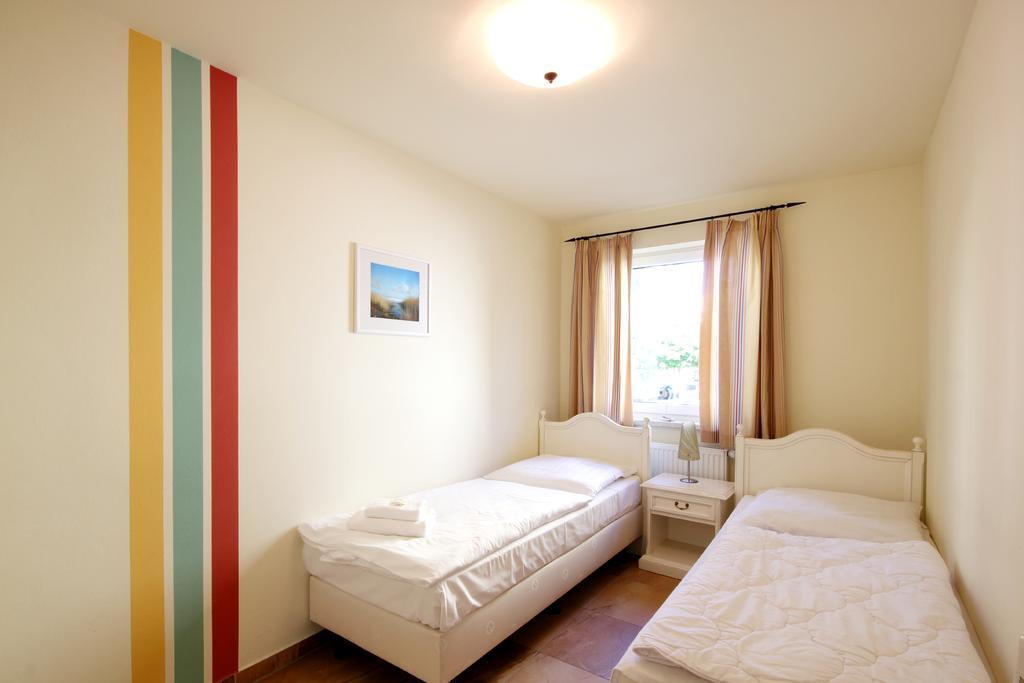 Apartmenthaus Hus Uebi By Rujana Binz Ngoại thất bức ảnh